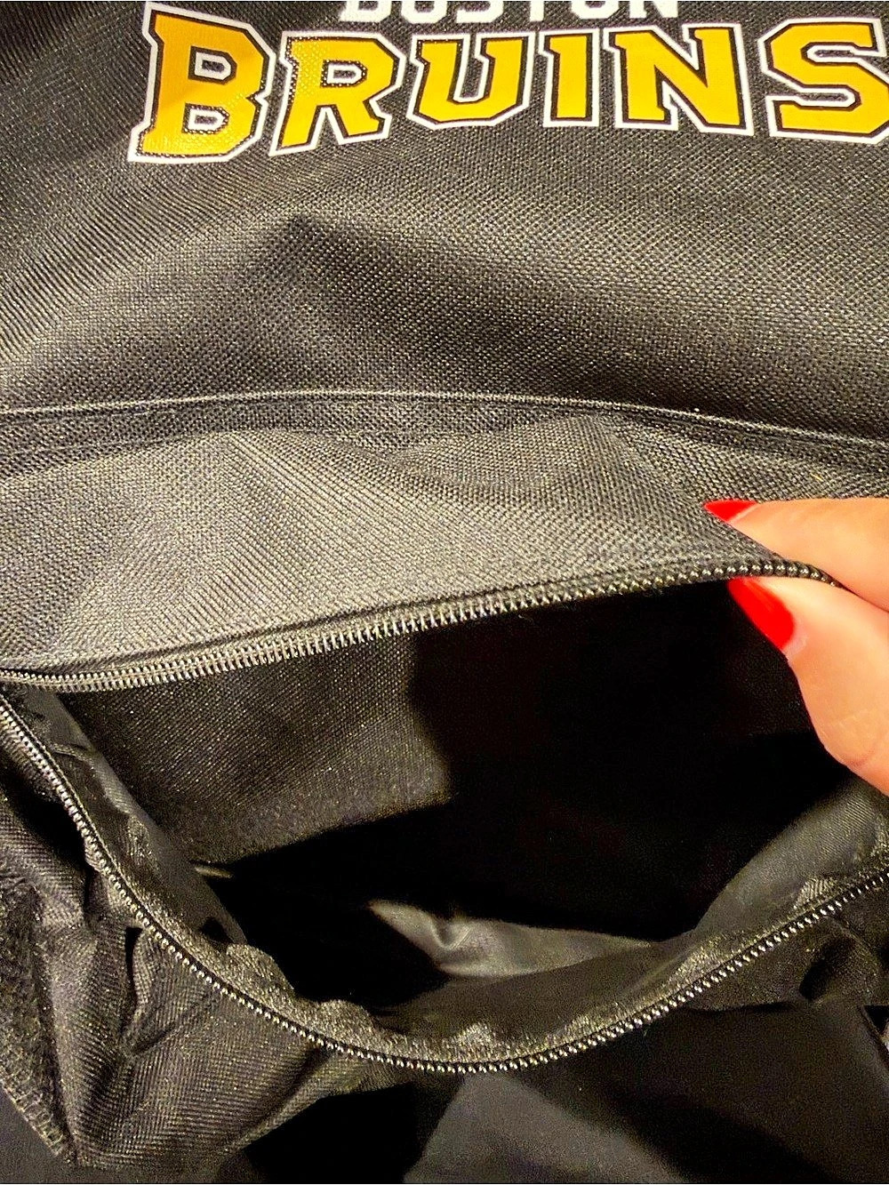 Boston Bruins Logo Backpack - Picture 5 of 5